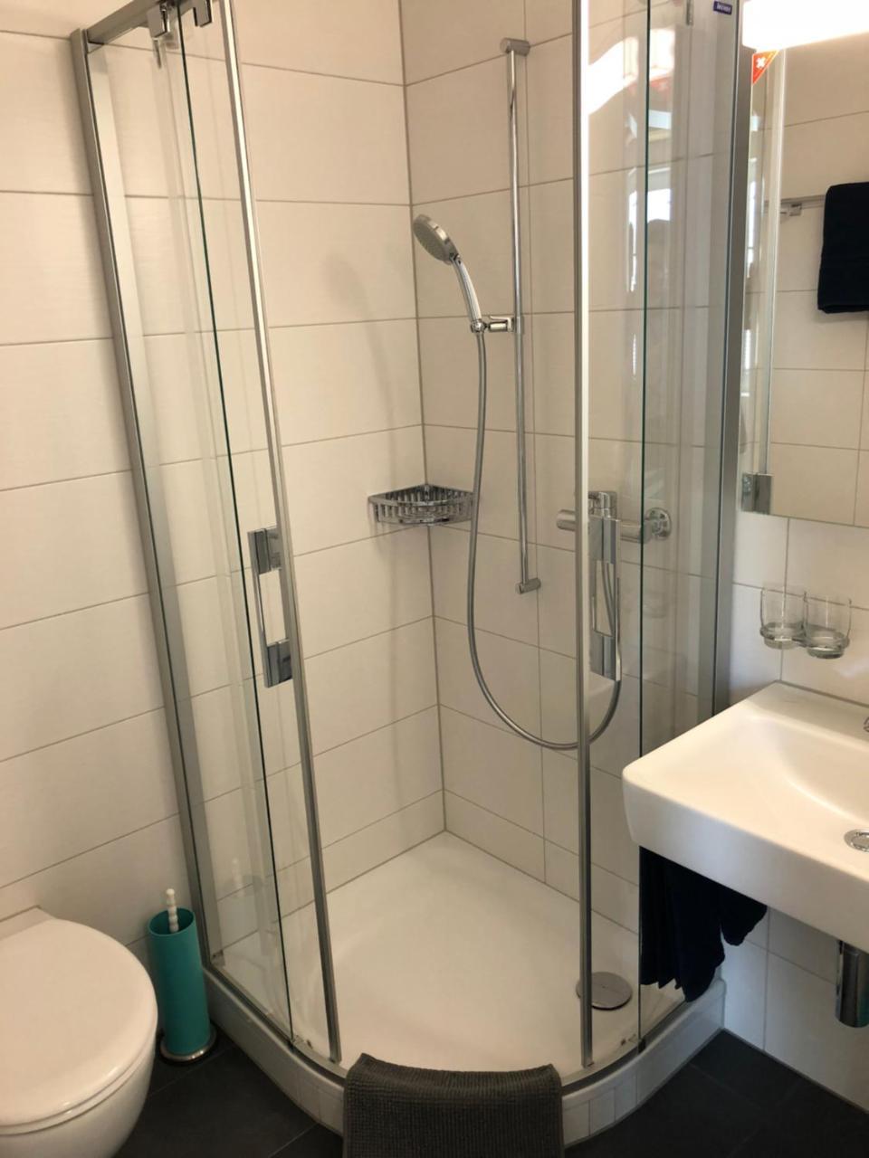Von May Rooms Herbligen Zewnętrze zdjęcie